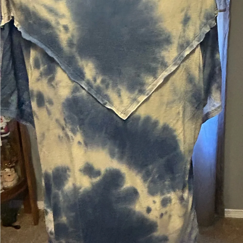 Vine & Love Blue and White Fringe Blouse - Picture 4 of 6